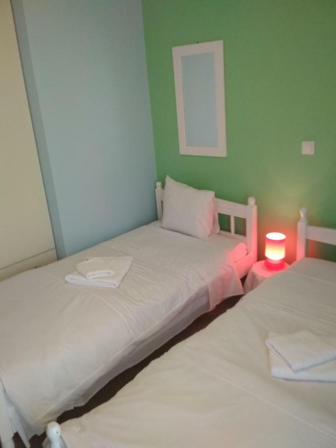 Mesolóngion Family Apartments מראה חיצוני תמונה