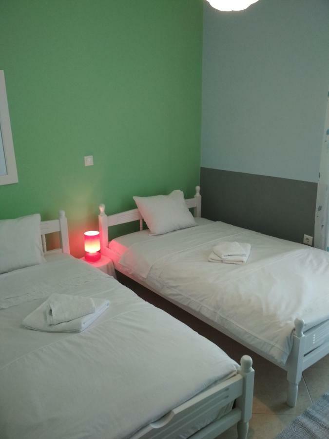 Mesolóngion Family Apartments מראה חיצוני תמונה